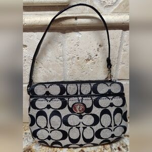 Coach Signature Canvas Wristlet Black